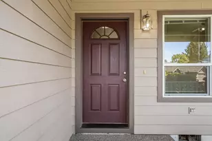 1439 Andy Griffith, Grants Pass, OR 97527 - Photo 4