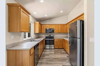 1439 Andy Griffith, Grants Pass, OR 97527 - Photo 10