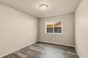 1439 Andy Griffith, Grants Pass, OR 97527 - Photo 14