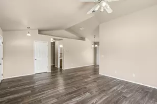 1439 Andy Griffith, Grants Pass, OR 97527 - Photo 8