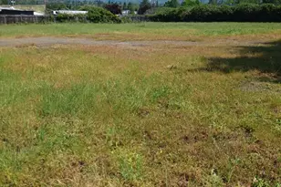 705 Lincoln Rd, Grants Pass, OR 97526 - Photo 1