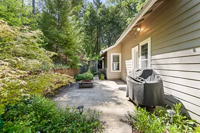 651 Dutcher Creek Road, Grants Pass, OR 97527 - Photo 32