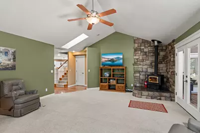 651 Dutcher Creek Road, Grants Pass, OR 97527 - Photo 8