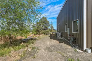 65450 76th St, Bend, OR 97703 - Photo 46