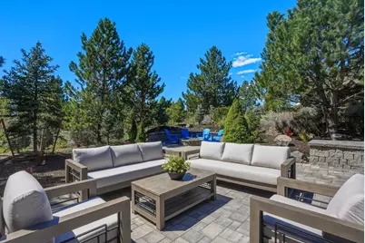 26 NW Skyliner Summit Loop, Bend, OR 97703 - Photo 36