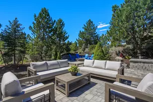 26 NW Skyliner Summit Loop, Bend, OR 97703 - Photo 36