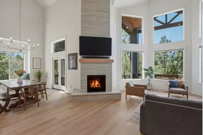 26 NW Skyliner Summit Loop, Bend, OR 97703 - Photo 4