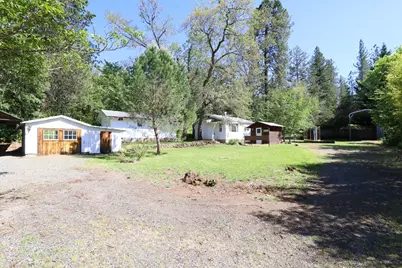 2051 Hamilton Lane, Grants Pass, OR 97527 - Photo 6