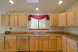 327 Chapman St, Gilchrist, OR 97737 - Photo 10