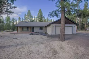 327 Chapman St, Gilchrist, OR 97737 - Photo 2