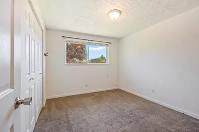 63609 Hunters Circle, Bend, OR 97701 - Photo 18