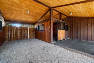 64155 Hunnell Rd, Bend, OR 97703 - Photo 70