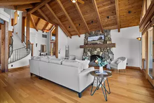 64155 Hunnell Rd, Bend, OR 97703 - Photo 10
