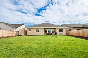 4951 SW Yew Pl, Redmond, OR 97756 - Photo 42
