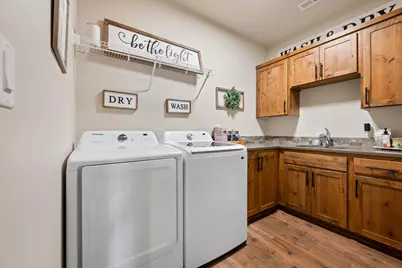 4951 SW Yew Place, Redmond, OR 97756 - Photo 40