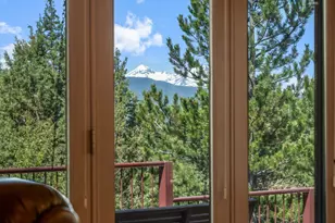 2594 NW Obrien Ct, Bend, OR 97703 - Photo 4