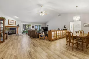 51730 Pine Loop Dr, La Pine, OR 97739 - Photo 2