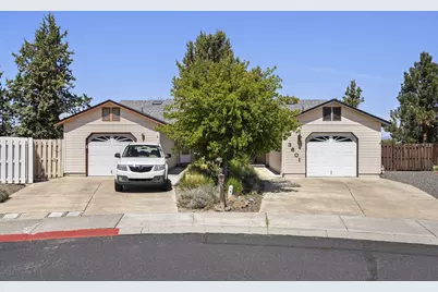3601 SW Sw Bobby Jones Court, Redmond, OR 97756 - Photo 2