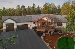 10117 Mourning Dove Dr, Klamath Falls, OR 97601 - Photo 2