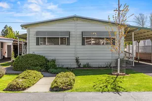 3500 Summers Ln, Klamath Falls, OR 97603 - Photo 2