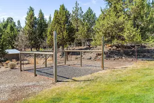 23420 Bear Creek Rd, Bend, OR 97701 - Photo 36