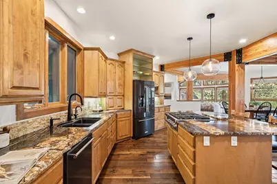 60766 Golf Village Loop, Bend, OR 97702 - Photo 10