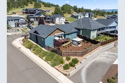 1008 Azure Way, Eagle Point, OR 97524 - Photo 42
