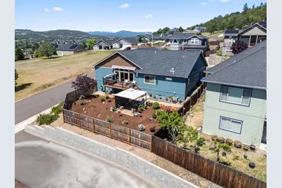 1008 Azure Way, Eagle Point, OR 97524 - Photo 44
