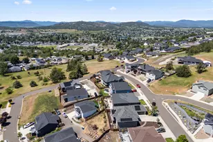 1008 Azure Way, Eagle Point, OR 97524 - Photo 54