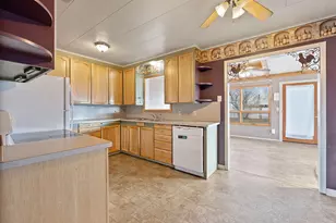 790 SE Garner St, Prineville, OR 97754 - Photo 6