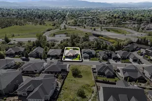 536 W La Strada Circle, Medford, OR 97504 - Photo 46