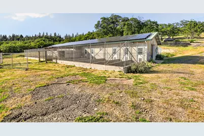 2444 Gardner Road, Eagle Point, OR 97524 - Photo 54
