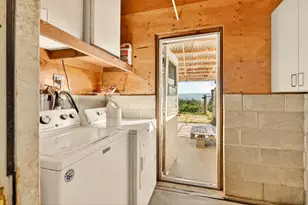 2444 Gardner Rd, Eagle Point, OR 97524 - Photo 58