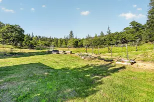 2444 Gardner Rd, Eagle Point, OR 97524 - Photo 46