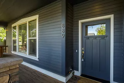 889 NW 13th Street, Redmond, OR 97756 - Photo 4