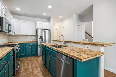 889 NW 13th Street, Redmond, OR 97756 - Photo 14