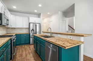 889 Northwest 13th St, Redmond, OR 97756 - Photo 14
