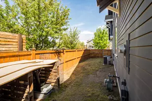 889 Northwest 13th St, Redmond, OR 97756 - Photo 60