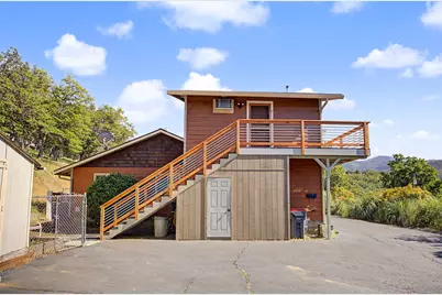5366 Pioneer Road, Medford, OR 97501 - Photo 16