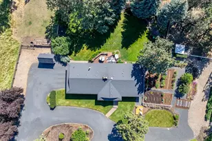 21837 Repine Dr, Bend, OR 97701 - Photo 66