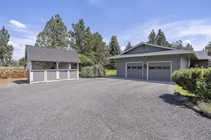 21837 Repine Dr, Bend, OR 97701 - Photo 30