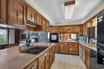 5245 Pioneer, Medford, OR 97501 - Photo 8