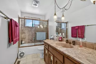 5245 Pioneer, Medford, OR 97501 - Photo 18