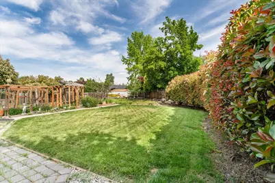 1841 Cascadia Circle, Medford, OR 97504 - Photo 2
