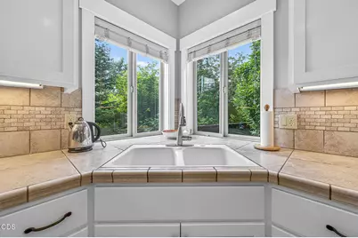 61433 Linton Loop, Bend, OR 97702 - Photo 18