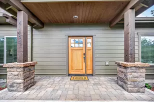 61433 Linton Loop, Bend, OR 97702 - Photo 12