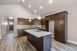 20587 SE Nina Ave, Bend, OR 97702 - Photo 22