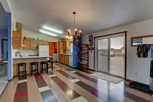 89438 W Campbell Ln, Christmas Valley, OR 97641 - Photo 8