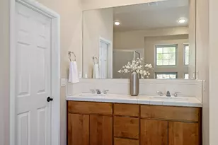 62022 Fall Creek Loop, Bend, OR 97702 - Photo 16