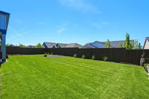 3631 NE Desert Juniper Ln, Bend, OR 97701 - Photo 20